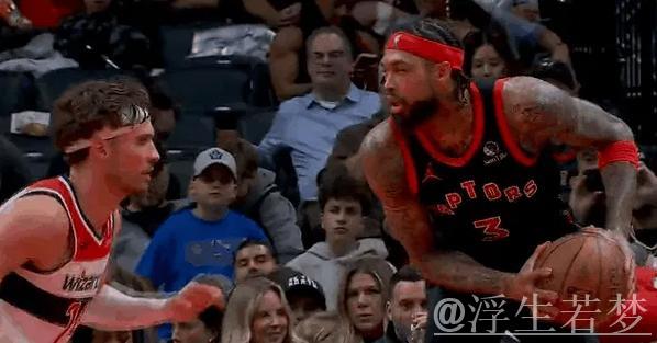 英格拉姆低位单打 翻身跳投精准发力 英格拉姆低位单打 翻身跳投精准发力